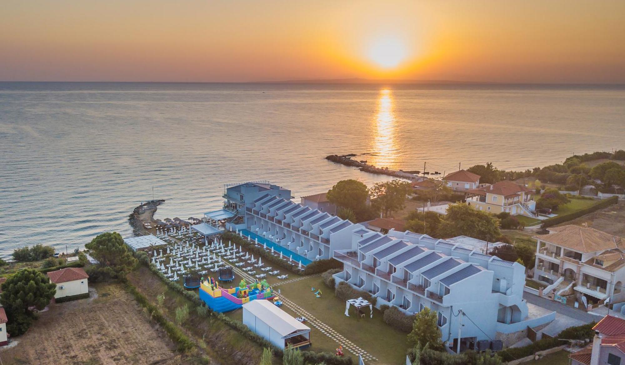 Golden Coast Hotel 4*
